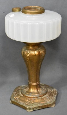 (2) Aladdin Model B Majestic lamps, green and white moonstone - 11