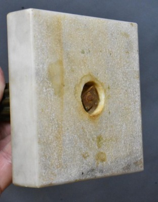 Amber Cut-to-Clear oil lamp on fluted brass column and marble base - 8