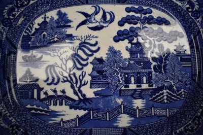 (4) Staffordshire Blue Willow platters - 3