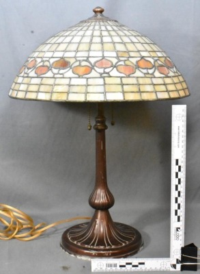 Mrkd. Handel 21" tall table lamp w/ leaded glass shade, earth tones - 11
