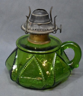 (3) Queen Heart kerosene lamp stands, green - 5