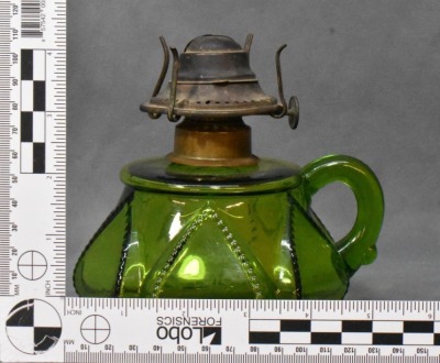 (3) Queen Heart kerosene lamp stands, green - 8