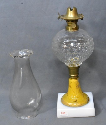 Petal and Rib "Sponged" Glass Oil Lamp. - 2