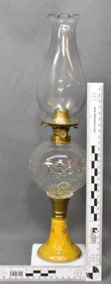 Petal and Rib "Sponged" Glass Oil Lamp. - 14