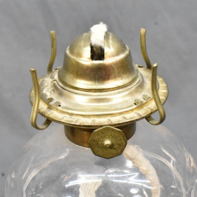 (2) Clear Glass oil lamps on brass columns and marble bases, inverted thumbprint style design - 4