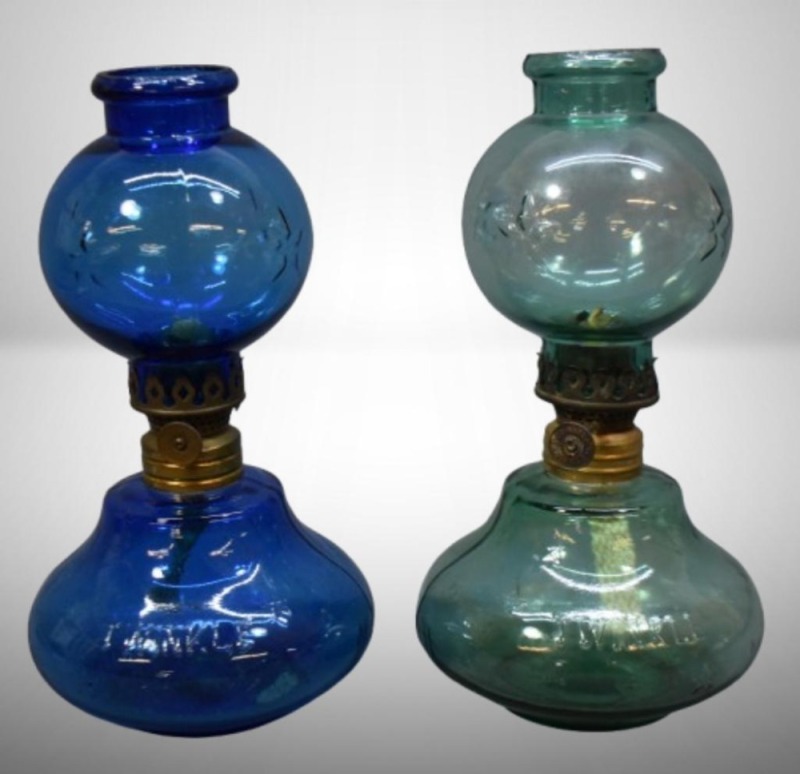 (2) Twinkle miniature oil lamps, blue and green