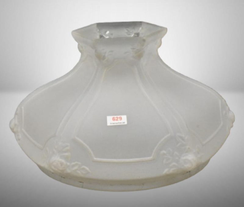 Sunlight mantle lamp shade, clear w/ white fired on finish, 6 panels w/ cluster of roses at top and bottom corners