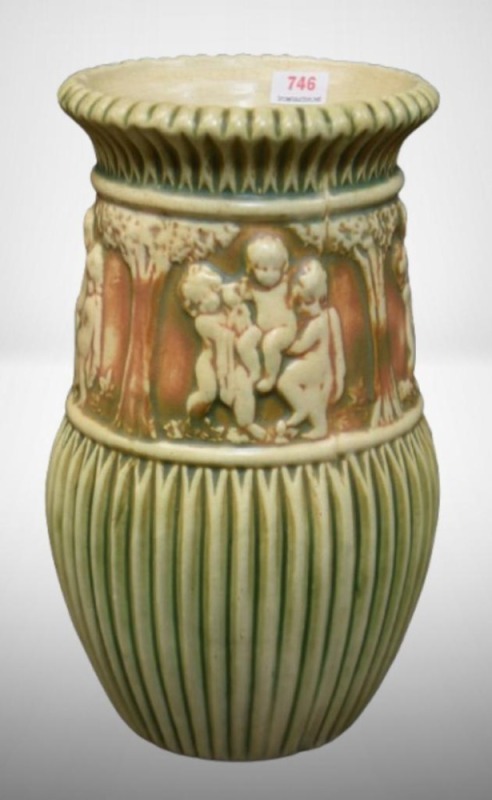 Roseville Donatello 107-10" vase