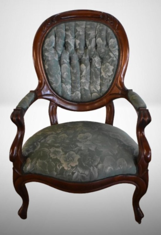Walnut Victorian upholstered parlor chair w/ tufted back, nice decorative moldings