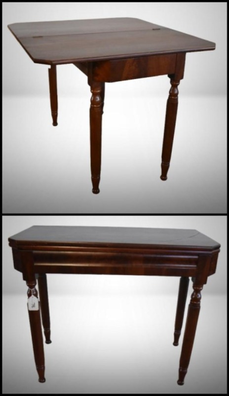 Vintage 4-legged folding flip top card/ game table