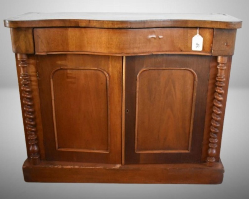 Entry way cabinet w/ drawer and lower storage, twisted columns adorn front ends