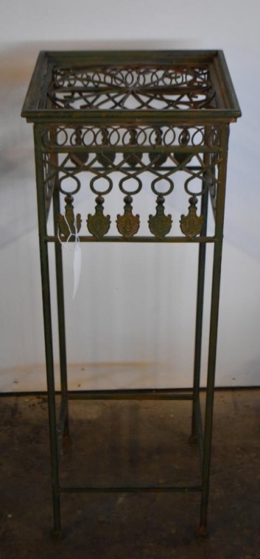 Green metal 10" sq. dia. plant stand w/ geometric design