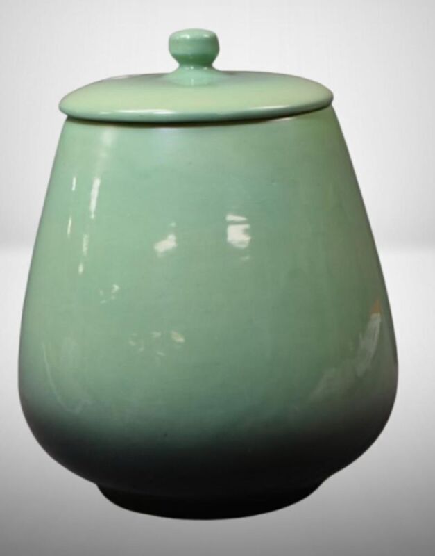 Roseville Raymor 20 cookie jar, green