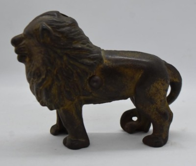 Hubley Cast Iron Lion still bank (tail resting on right side) - 4