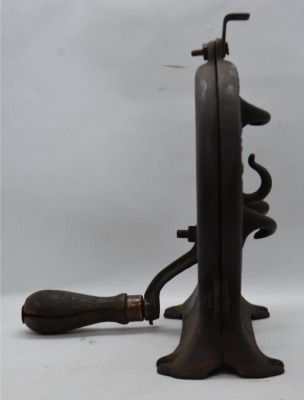 Cast Iron "The New-Era Rope Machine" (Minneapolis, Minn) - works - 4