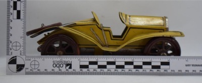 A.C. Gilbert Stutz Bearcat pressed steel wind-up car (missing driver) - 9