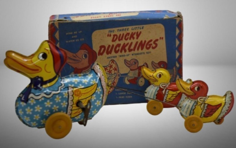 Wyandotte Toys "The Three Little Ducky Ducklings" wind-up toy, original box