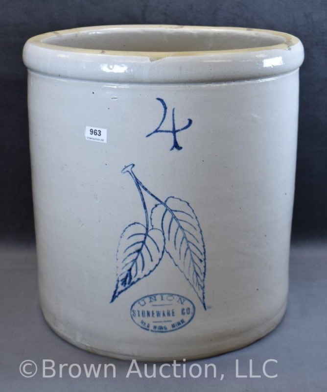 4 gal. Union Stoneware crock w/ cobalt leaves