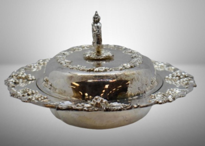 Mrkd. Sheffield silver serving dish w/ lid, # 2231, heavy embossed grapes and leaves