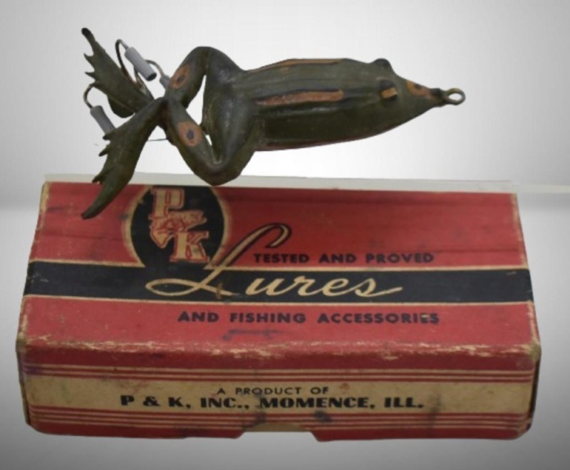 P & K Spotty Frog fishing lure with box