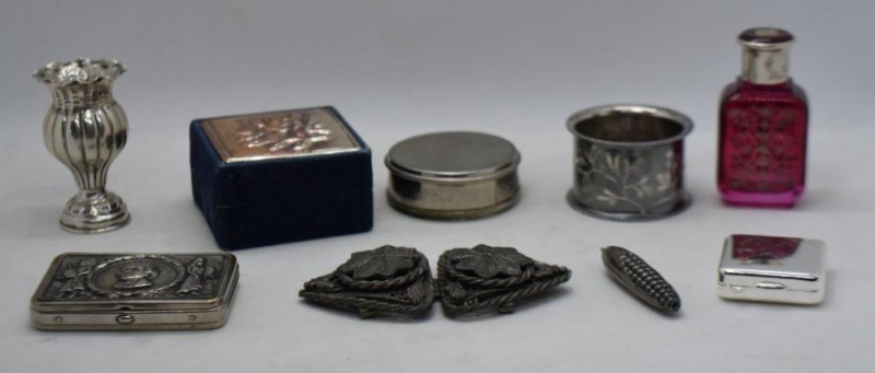 Assortment of some silverplate items incl. compacts, match safes, etc.