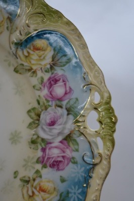 Prussia-related 10"d cake plate, pink and white roses - 2