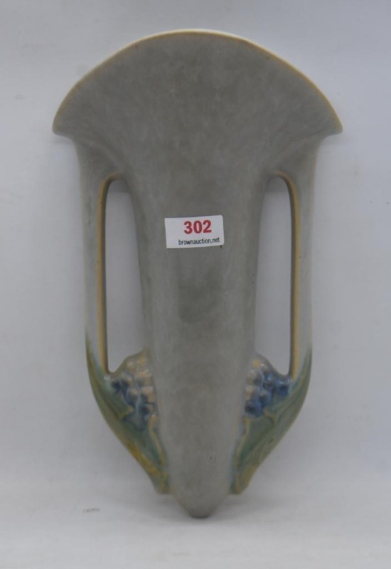 Roseville Tuscany 1255-8" wall pocket, grey