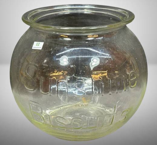 Sunshine Biscuits Glass Jar with Crack