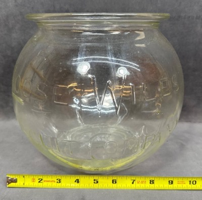 Sunshine Biscuits Glass Jar with Crack - 5