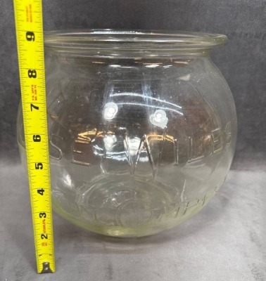 Sunshine Biscuits Glass Jar with Crack - 6