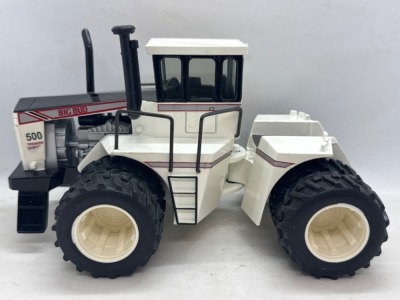 1/32 Scale Big Bud 500 Tractor by Ertl - 4