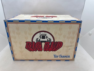 1/32 Scale Big Bud 500 Tractor by Ertl - 7