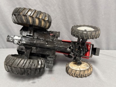 Ertl Case International 3294 Toy Tractor, 1985 - 6
