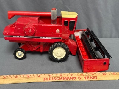 ERTL Die-Cast IH Combine with Attachments - 6