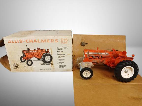 Allis-Chalmers D15 Tractor Toy With Box