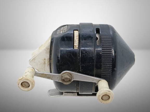 Zebco 202 Spin-Cast Fishing Reel