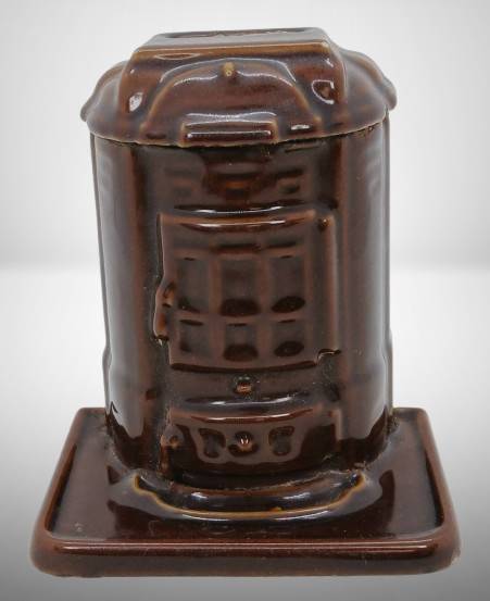 Porcelain Over Iron Bank by Tiger Stoves