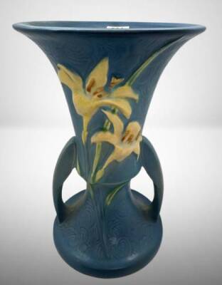 Roseville Zephyr Lily 132-7" Vase, blue