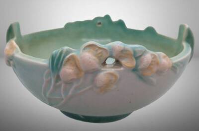 Roseville Ixia 329-7" Bowl, green