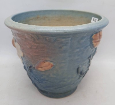 Roseville Magnolia 666-5" Flower Pot, blue - 2