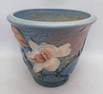 Roseville Magnolia 666-5" Flower Pot, blue - 3