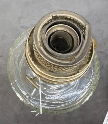 Aladdin Lincoln Drape Oil Lamp with Brass Burner - 8