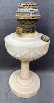 Rose Moonstone Aladdin Lincoln Drape Oil Lamp - 4