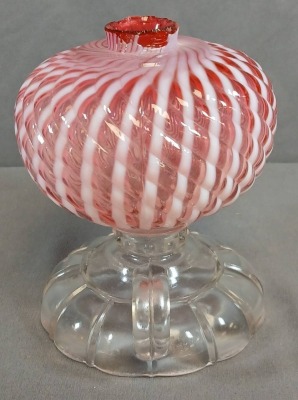Cranberry Opalescent Sheldon Swirl Finger Oil Lamp - 4