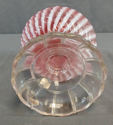 Cranberry Opalescent Sheldon Swirl Finger Oil Lamp - 6