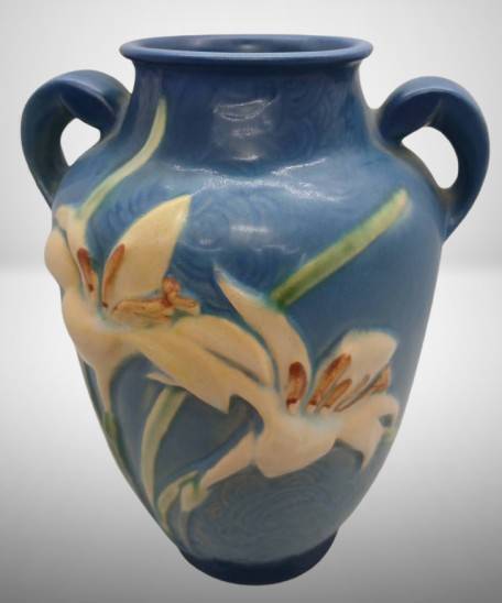 Roseville Zephyr Lily 134-8" Vase, blue