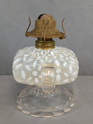 Northwood Snowflake Finger Hand Lamp in Opalescent Glass - 2