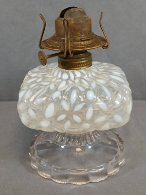 Northwood Snowflake Finger Hand Lamp in Opalescent Glass - 4