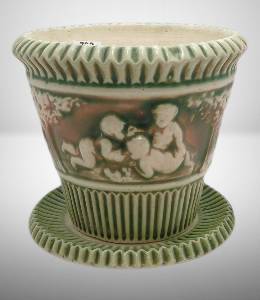 Roseville Donatello 580-5" Flower Pot and Saucer