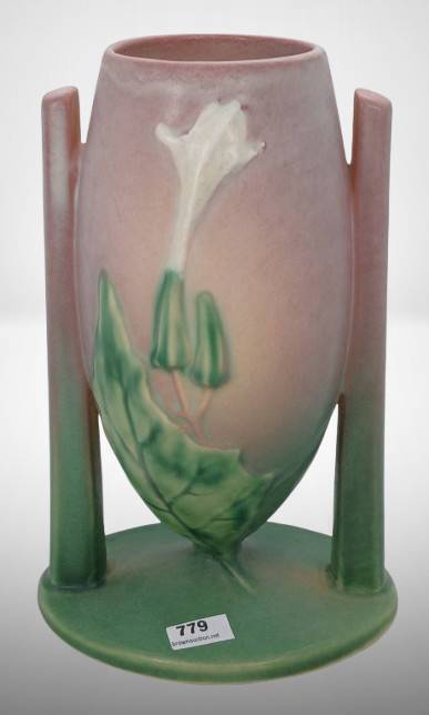 Roseville Thornapple 816-8" Vase in Pink